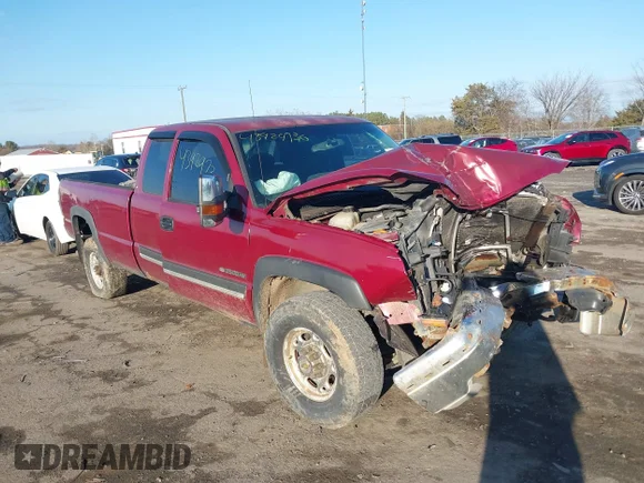 ✅ 2004 Chevrolet Silverado 2500HD LS • VIN: 1GCHK29U34E128644 • Lot: 43929730. Listed on IAAI with 220,000 mi. Free auction sales archive from the USA and detailed vehicle history report at DreamBid. Image 1.