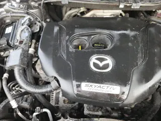 ✅ 2018 Mazda CX-9 Grand Touring • VIN: JM3TCBDY6J0214645 • Lot: 81445565. Wystawiony na Copart z przebiegiem 73 619 mil. Bezpłatny archiwum sprzedaży aukcyjnych z USA i szczegółowy raport historii pojazdu na DreamBid. Zdjęcie 17.