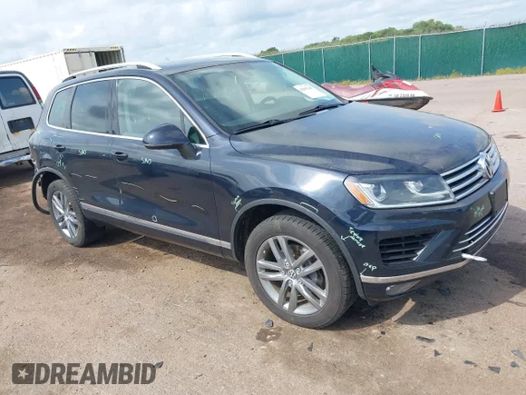✅ 2015 Volkswagen Touareg Sport • VIN: WVGEF9BP8FD004961 • Лот: 42839349. Опубліковано раніше на IAAI з пробігом Не вказано. Безкоштовний доступ до архіву аукціонних продажів зі США та докладний звіт про історію автомобіля на DreamBid. Зображення 1.