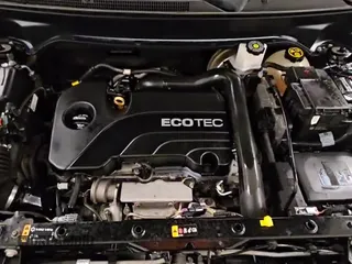 2018 Chevrolet Equinox LT с VIN 2GNAXJEV8J6263184, выставлен на аукционе Copart как лот 85321295 с пробегом 139 288 миль миль и Чистый • Clean title. История ставок и продаж доступна на DreamBid. Изображение 15.