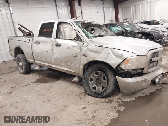 ✅ 2018 Ram 2500 Tradesman • VIN: 3C6UR5CJ8JG296642 • Лот: 41437745. Опубліковано раніше на IAAI з пробігом 57 770 миль. Безкоштовний доступ до архіву аукціонних продажів зі США та докладний звіт про історію автомобіля на DreamBid. Зображення 1.