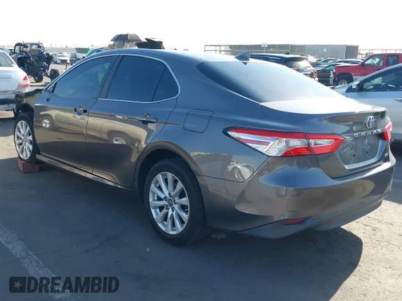 ✅ 2019 Toyota Camry SE • VIN: 4T1B11HK4KU267828 • Lot: 45508941. Wystawiony na IAAI z przebiegiem 148 313 mil. Bezpłatny archiwum sprzedaży aukcyjnych z USA i szczegółowy raport historii pojazdu na DreamBid. Zdjęcie 3.