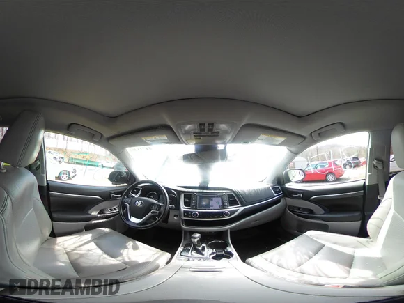 ✅ 2019 Toyota Highlander Limited Platinum • VIN: 5TDDZRFH6KS980620 • Lot: 44738451. Wystawiony na IAAI z przebiegiem 88 930 mil. Bezpłatny archiwum sprzedaży aukcyjnych z USA i szczegółowy raport historii pojazdu na DreamBid. Zdjęcie 24.