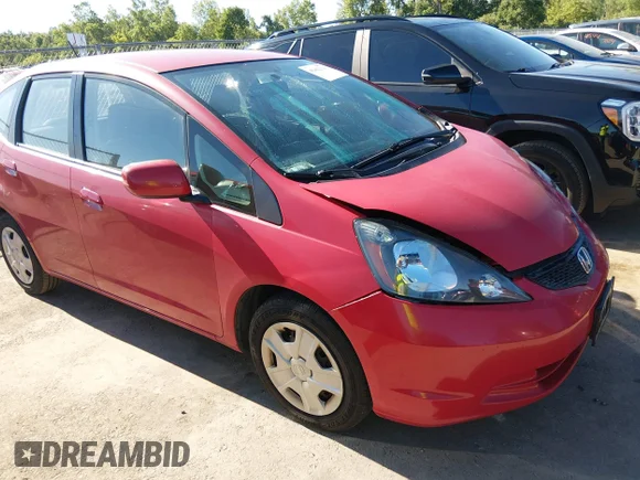 ✅ 2013 Honda Fit • VIN: JHMGE8H30DC039803 • Lot: 45462323. Wystawiony na IAAI z przebiegiem 177 150 mil. Bezpłatny archiwum sprzedaży aukcyjnych z USA i szczegółowy raport historii pojazdu na DreamBid. Zdjęcie 1.