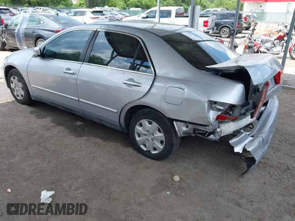 ✅ 2004 Honda Accord LX • VIN: 1HGCM56314A134114 • Lot: 45131375. Wystawiony na IAAI z przebiegiem 210 899 mil. Bezpłatny archiwum sprzedaży aukcyjnych z USA i szczegółowy raport historii pojazdu na DreamBid. Zdjęcie 3.