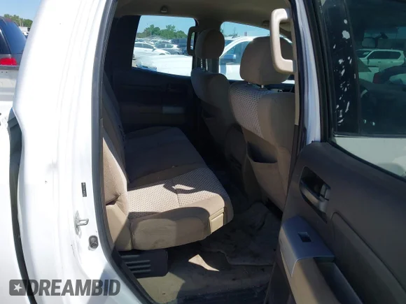 ✅ 2008 Toyota Tundra SR5 • VIN: 5TFRV54108X061926 • Lot: 44801724. Wystawiony na IAAI z przebiegiem 281 842 mil. Bezpłatny archiwum sprzedaży aukcyjnych z USA i szczegółowy raport historii pojazdu na DreamBid. Zdjęcie 8.