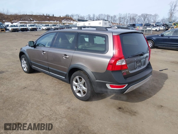 ✅ 2008 Volvo XC70 • VIN: YV4BZ982781032861 • Лот: 44510870. Опубліковано раніше на IAAI з пробігом 108 233 миль. Безкоштовний доступ до архіву аукціонних продажів зі США та докладний звіт про історію автомобіля на DreamBid. Зображення 3.