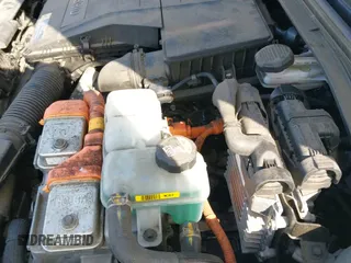 ✅ 2018 Hyundai Ioniq Blue • VIN: KMHC65LC0JU065418 • Lot: 41588505. Wystawiony na IAAI z przebiegiem 99 069 mil. Bezpłatny archiwum sprzedaży aukcyjnych z USA i szczegółowy raport historii pojazdu na DreamBid. Zdjęcie 19.