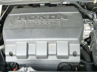 ✅ 2015 Honda Odyssey Touring Elite • VIN: 5FNRL5H97FB060981 • Lot: 42289631. Listed on IAAI with 160,947 mi. Free auction sales archive from the USA and detailed vehicle history report at DreamBid. Image 21.