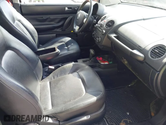 ✅ 2010 Volkswagen Beetle • VIN: 3VWRW3AG0AM023034 • Лот: 41495200. Опубликован ранее на IAAI с пробегом 100 162 миль. Бесплатный доступ к архиву аукционных продаж из США и подробный отчёт об истории автомобиля на DreamBid. Изображение 5.