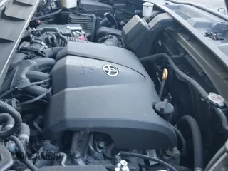 ✅ 2020 Toyota Highlander Limited • VIN: 5TDDZRBH2LS055789 • Lot: 43784971. Wystawiony na IAAI z przebiegiem 77 542 mil. Bezpłatny archiwum sprzedaży aukcyjnych z USA i szczegółowy raport historii pojazdu na DreamBid. Zdjęcie 20.