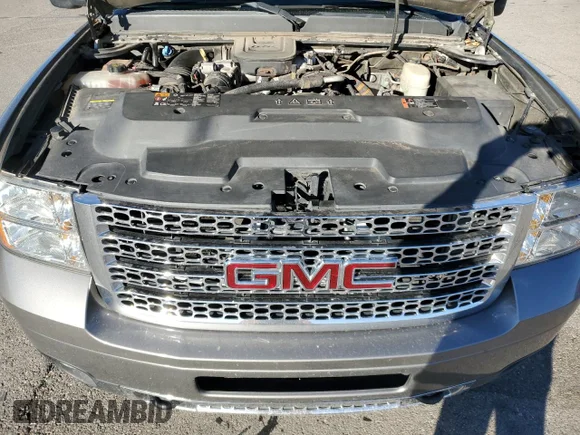 ✅ 2014 GMC Sierra 2500HD Denali • VIN: 1GT125E85EF127051 • Лот: 75821534. Опубликован ранее на Copart с пробегом 205 377 миль. Бесплатный доступ к архиву аукционных продаж из США и подробный отчёт об истории автомобиля на DreamBid. Изображение 13.
