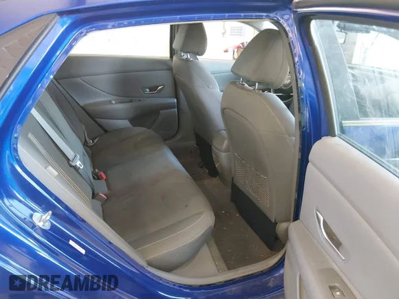 ✅ 2025 Hyundai Elantra SEL Convenience • VIN: KMHLS4DG1SU922421 • Lot: 44795032. Wystawiony na IAAI z przebiegiem 35 417 mil. Bezpłatny archiwum sprzedaży aukcyjnych z USA i szczegółowy raport historii pojazdu na DreamBid. Zdjęcie 5.