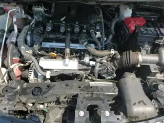 ✅ 2025 Nissan Versa SR • VIN: 3N1CN8FV0SL831541 • Lot: 67753345. Listed on Copart with 24,165 mi. Free auction sales archive from the USA and detailed vehicle history report at DreamBid. Image 16.