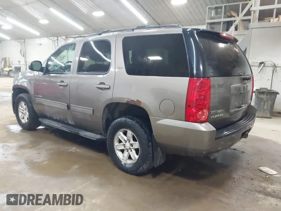 ✅ 2011 GMC Yukon SLT • VIN: 1GKS2CE02BR336524 • Lot: 42189541. Wystawiony na IAAI z przebiegiem 226 321 mil. Bezpłatny archiwum sprzedaży aukcyjnych z USA i szczegółowy raport historii pojazdu na DreamBid. Zdjęcie 3.