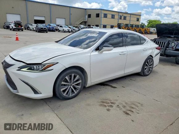✅ 2020 Lexus ES 350 • VIN: 58ACZ1B10LU057749 • Lot: 56697226. Wystawiony na Copart z przebiegiem 64 410 mil. Bezpłatny archiwum sprzedaży aukcyjnych z USA i szczegółowy raport historii pojazdu na DreamBid. Zdjęcie 1.