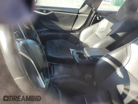 ✅ 2016 Tesla Model S 90D • VIN: 5YJSA1E43GF139378 • Lot: 84405684. Listed on Copart with Not provided. Free auction sales archive from the USA and detailed vehicle history report at DreamBid. Image 7.