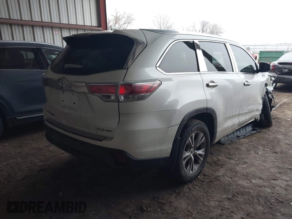 ✅ 2015 Toyota Highlander XLE • VIN: 5TDJKRFH5FS075928 • Lot: 43990751. Wystawiony na IAAI z przebiegiem 144 693 mil. Bezpłatny archiwum sprzedaży aukcyjnych z USA i szczegółowy raport historii pojazdu na DreamBid. Zdjęcie 4.