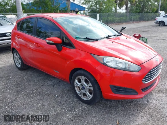 ✅ 2014 Ford Fiesta SE • VIN: 3FADP4EJ3EM133996 • Lot: 45031118. Wystawiony na IAAI z przebiegiem 153 011 mil. Bezpłatny archiwum sprzedaży aukcyjnych z USA i szczegółowy raport historii pojazdu na DreamBid. Zdjęcie 1.