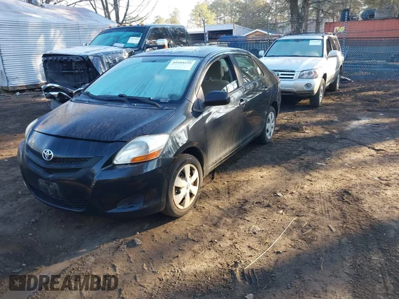 ✅ 2007 Toyota Yaris • VIN: JTDBT923871049415 • Lot: 44104239. Wystawiony na IAAI z przebiegiem 244 816 mil. Bezpłatny archiwum sprzedaży aukcyjnych z USA i szczegółowy raport historii pojazdu na DreamBid. Zdjęcie 2.