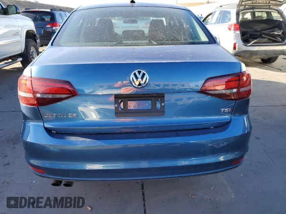 ✅ 2017 Volkswagen Jetta SE • VIN: 3VWDB7AJ2HM394666 • Lot: 69630732. Wystawiony na Copart z przebiegiem 19 134 mil. Bezpłatny archiwum sprzedaży aukcyjnych z USA i szczegółowy raport historii pojazdu na DreamBid. Zdjęcie 6.