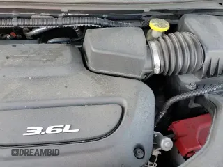 ✅ 2018 Chrysler Pacifica Limited • VIN: 2C4RC1GG9JR256751 • Lot: 81938295. Wystawiony na Copart z przebiegiem 149 050 mil. Bezpłatny archiwum sprzedaży aukcyjnych z USA i szczegółowy raport historii pojazdu na DreamBid. Zdjęcie 17.