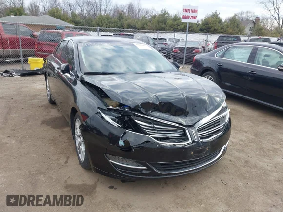 ✅ 2014 Lincoln MKZ • VIN: 3LN6L2G90ER832698 • Lot: 41887879. Wystawiony na IAAI z przebiegiem 141 798 mil. Bezpłatny archiwum sprzedaży aukcyjnych z USA i szczegółowy raport historii pojazdu na DreamBid. Zdjęcie 1.