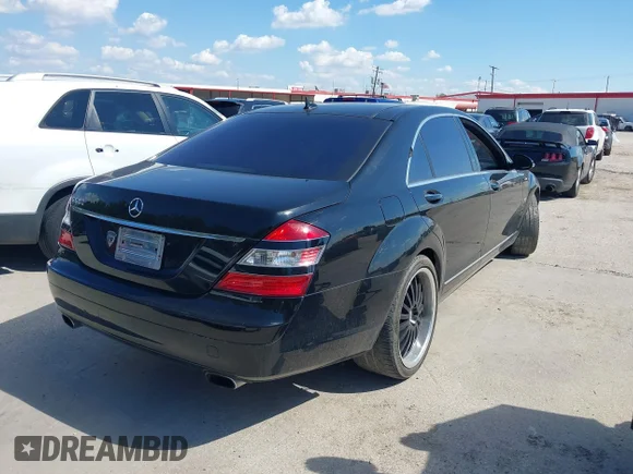 ✅ 2007 Mercedes-Benz S 600 • VIN: WDDNG76X17A111956 • Lot: 43319596. Wystawiony na IAAI z przebiegiem 84 122 mil. Bezpłatny archiwum sprzedaży aukcyjnych z USA i szczegółowy raport historii pojazdu na DreamBid. Zdjęcie 4.