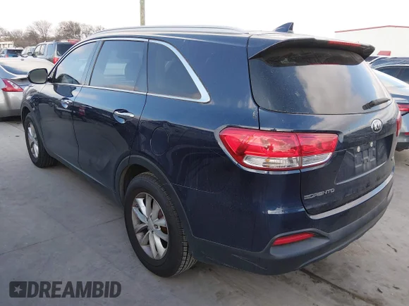 ✅ 2018 Kia Sorento L • VIN: 5XYPG4A32JG398379 • Lot: 44229467. Wystawiony na IAAI z przebiegiem 121 914 mil. Bezpłatny archiwum sprzedaży aukcyjnych z USA i szczegółowy raport historii pojazdu na DreamBid. Zdjęcie 3.