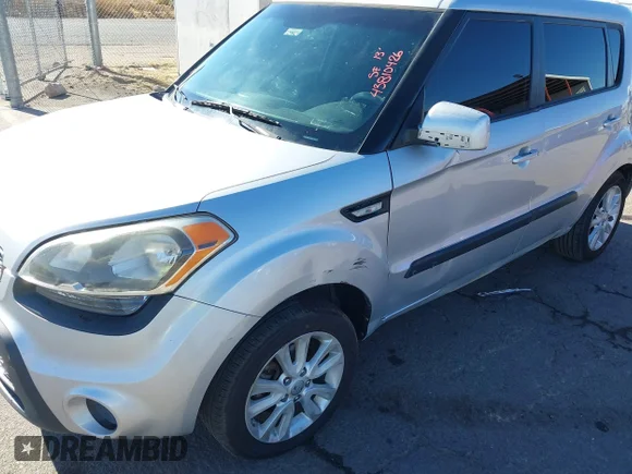 ✅ 2013 Kia Soul • VIN: KNDJT2A56D7755541 • Lot: 43810426. Wystawiony na IAAI z przebiegiem 187 252 mil. Bezpłatny archiwum sprzedaży aukcyjnych z USA i szczegółowy raport historii pojazdu na DreamBid. Zdjęcie 6.