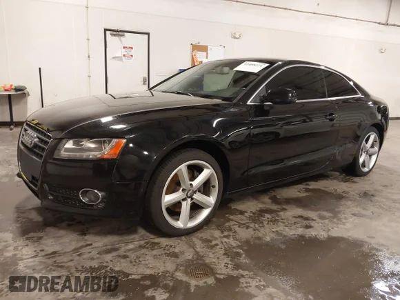 ✅ 2010 Audi A5 Premium Plus • VIN: WAULFAFR9AA052274 • Lot: 42408271. Wystawiony na IAAI z przebiegiem 132 624 mil. Bezpłatny archiwum sprzedaży aukcyjnych z USA i szczegółowy raport historii pojazdu na DreamBid. Zdjęcie 2.