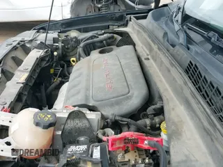 ✅ 2018 Jeep Renegade Latitude • VIN: ZACCJABB3JPH39597 • Lot: 41858045. Wystawiony na IAAI z przebiegiem 67 462 mil. Bezpłatny archiwum sprzedaży aukcyjnych z USA i szczegółowy raport historii pojazdu na DreamBid. Zdjęcie 19.