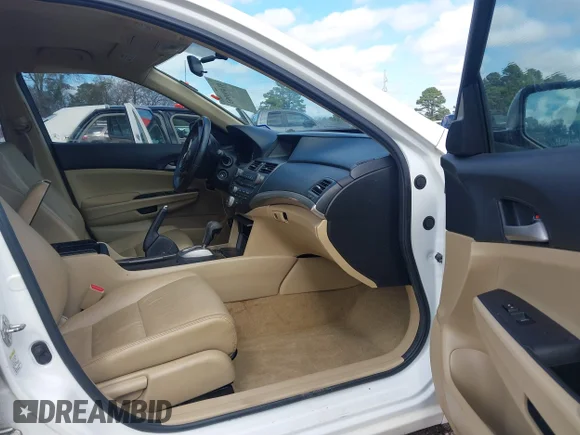 ✅ 2012 Honda Accord SE • VIN: 1HGCP2F64CA042851 • Lot: 41490963. Wystawiony na IAAI z przebiegiem 337 887 mil. Bezpłatny archiwum sprzedaży aukcyjnych z USA i szczegółowy raport historii pojazdu na DreamBid. Zdjęcie 5.