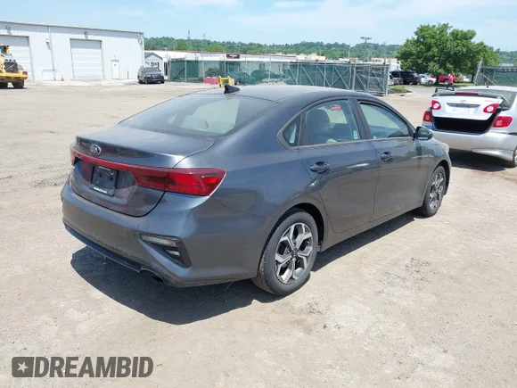 ✅ 2020 Kia Forte FE • VIN: 3KPF24AD0LE226225 • Lot: 45288653. Listed on IAAI with 82,421 mi. Free auction sales archive from the USA and detailed vehicle history report at DreamBid. Image 4.