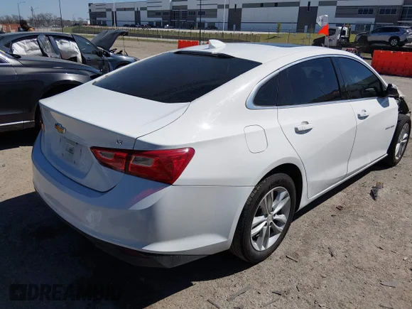 ✅ 2018 Chevrolet Malibu LT • VIN: 1G1ZD5ST4JF228879 • Lot: 44640608. Wystawiony na IAAI z przebiegiem 130 450 mil. Bezpłatny archiwum sprzedaży aukcyjnych z USA i szczegółowy raport historii pojazdu na DreamBid. Zdjęcie 4.