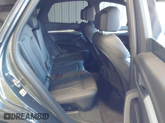 ✅ 2024 Audi Q5 Sportback S line Premium Plus • VIN: WA15AAFY6R2147165 • Lot: 42876698. Wystawiony na IAAI z przebiegiem 39 784 mil. Bezpłatny archiwum sprzedaży aukcyjnych z USA i szczegółowy raport historii pojazdu na DreamBid. Zdjęcie 8.