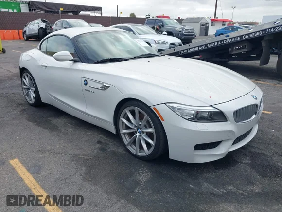 ✅ 2015 BMW Z4 sDrive35i • VIN: WBALM7C55FJ798903 • Lot: 43519063. Wystawiony na IAAI z przebiegiem 72 697 mil. Bezpłatny archiwum sprzedaży aukcyjnych z USA i szczegółowy raport historii pojazdu na DreamBid. Zdjęcie 1.