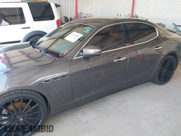 ✅ 2017 Maserati Ghibli • VIN: ZAM57XSA0H1262568 • Лот: 43119509. Опубліковано раніше на IAAI з пробігом 39 106 миль. Безкоштовний доступ до архіву аукціонних продажів зі США та докладний звіт про історію автомобіля на DreamBid. Зображення 6.