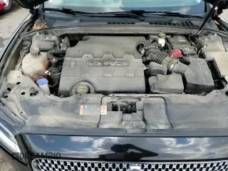 ✅ 2019 Lincoln Continental Select • VIN: 1LN6L9TK3K5603772 • Lot: 63693145. Wystawiony na Copart z przebiegiem 62 763 mil. Bezpłatny archiwum sprzedaży aukcyjnych z USA i szczegółowy raport historii pojazdu na DreamBid. Zdjęcie 15.