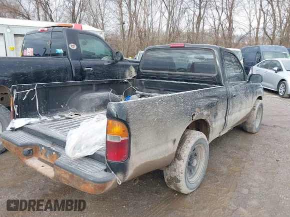 ✅ 1996 Toyota Tacoma • VIN: 4TANL42N9TZ174240 • Lot: 43343650. Wystawiony na IAAI z przebiegiem 189 406 mil. Bezpłatny archiwum sprzedaży aukcyjnych z USA i szczegółowy raport historii pojazdu na DreamBid. Zdjęcie 4.