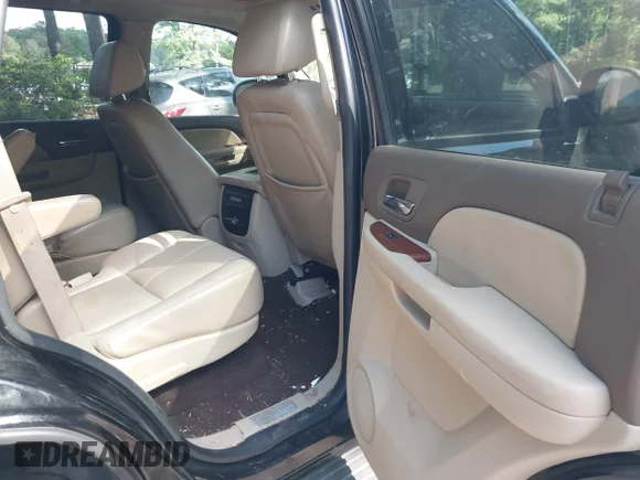 ✅ 2007 GMC Yukon SLT • VIN: 1GKFK13087R256290 • Lot: 44877586. Wystawiony na IAAI z przebiegiem 258 491 mil. Bezpłatny archiwum sprzedaży aukcyjnych z USA i szczegółowy raport historii pojazdu na DreamBid. Zdjęcie 8.