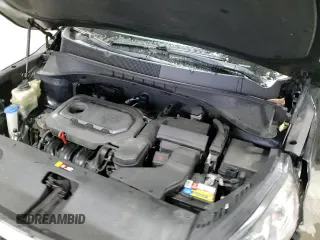 ✅ 2019 Kia Sorento LX • VIN: 5XYPGDA32KG576681 • Lot: 92443525. Listed on Copart with 92,074 mi. Free auction sales archive from the USA and detailed vehicle history report at DreamBid. Image 17.