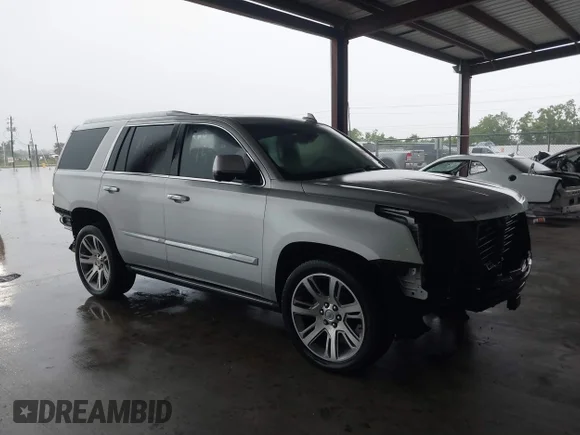 ✅ 2016 Cadillac Escalade Premium Collection • VIN: 1GYS3CKJ2GR420012 • Lot: 42368568. Wystawiony na IAAI z przebiegiem 88 417 mil. Bezpłatny archiwum sprzedaży aukcyjnych z USA i szczegółowy raport historii pojazdu na DreamBid. Zdjęcie 1.