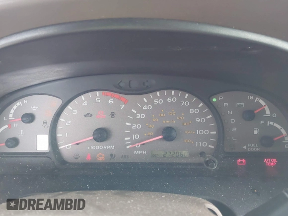 ✅ 2001 Toyota Sequoia Limited • VIN: 5TDBT48A61S009806 • Lot: 42747577. Wystawiony na IAAI z przebiegiem 272 060 mil. Bezpłatny archiwum sprzedaży aukcyjnych z USA i szczegółowy raport historii pojazdu na DreamBid. Zdjęcie 7.
