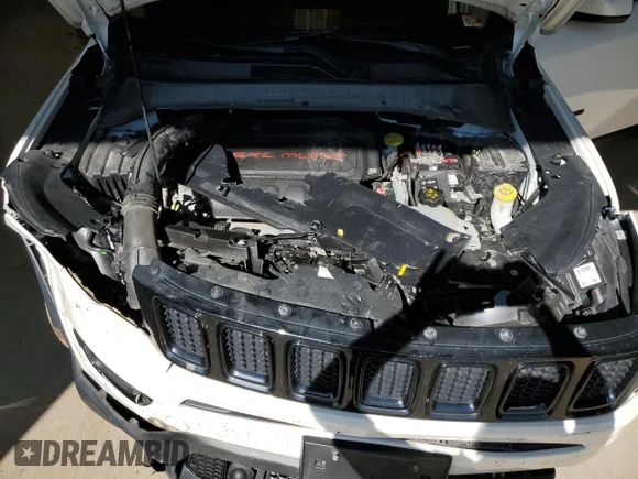 ✅ 2018 Jeep Compass Latitude • VIN: 3C4NJDBB2JT298841 • Лот: 74312174. Опубліковано раніше на Copart з пробігом 55 001 миль. Безкоштовний доступ до архіву аукціонних продажів зі США та докладний звіт про історію автомобіля на DreamBid. Зображення 12.