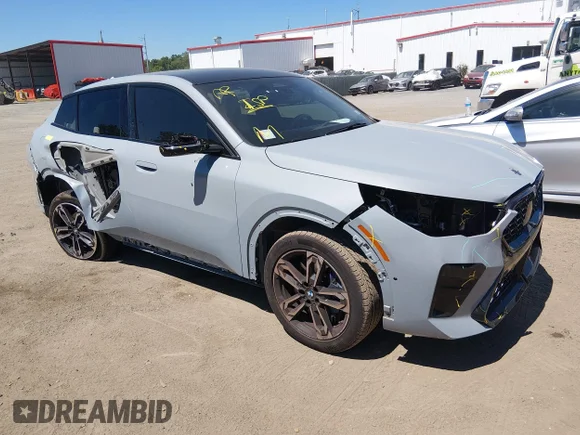 ✅ 2025 BMW X2 xDrive28i • VIN: WBX63GM02S5388152 • Lot: 45270512. Wystawiony na IAAI z przebiegiem 2 198 mil. Bezpłatny archiwum sprzedaży aukcyjnych z USA i szczegółowy raport historii pojazdu na DreamBid. Zdjęcie 1.