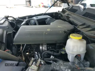 ✅ 2018 Ram 1500 Express • VIN: 1C6RR7FG1JS247955 • Lot: 42470351. Wystawiony na IAAI z przebiegiem 79 492 mil. Bezpłatny archiwum sprzedaży aukcyjnych z USA i szczegółowy raport historii pojazdu na DreamBid. Zdjęcie 13.