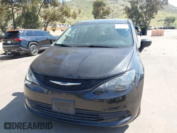 ✅ 2020 Chrysler Voyager L • VIN: 2C4RC1AG5LR139583 • Lot: 44522580. Wystawiony na IAAI z przebiegiem 117 285 mil. Bezpłatny archiwum sprzedaży aukcyjnych z USA i szczegółowy raport historii pojazdu na DreamBid. Zdjęcie 6.