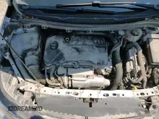 2018 Chevrolet Cruze LT z VIN 1G1BE5SM9J7195377, wystawiony jako Copart lot #66462935 z przebiegiem 136 877 mil mil oraz Szkoda całkowita • Salvage title. Historia ofert i sprzedaży dostępna na DreamBid. Obrazek 13.