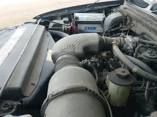 ✅ 1999 Ford F-150 XL • VIN: 1FTRX18L6XNB90763 • Lot: 43610060. Wystawiony na IAAI z przebiegiem 282 348 mil. Bezpłatny archiwum sprzedaży aukcyjnych z USA i szczegółowy raport historii pojazdu na DreamBid. Zdjęcie 19.